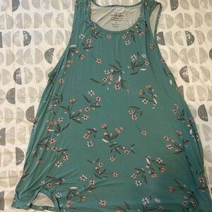 Torrid floral super soft crew neck tank top size 3